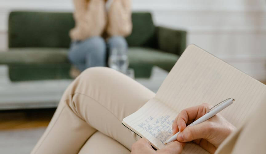 ¿Vale la pena certificarte como coach si ya eres psicólogo o psicóloga?