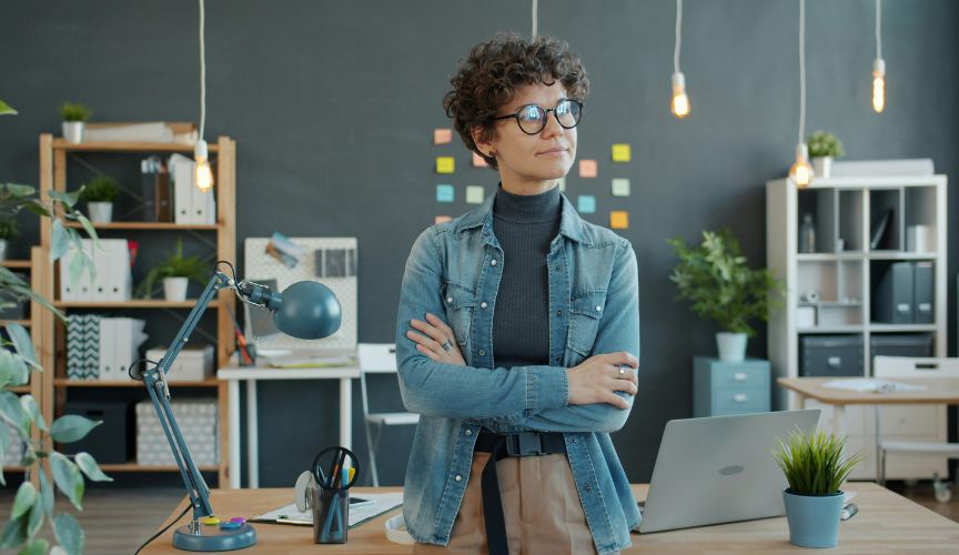 ¿Deberías elegir una especialidad en coaching? (Por qué importa y cómo decidir)